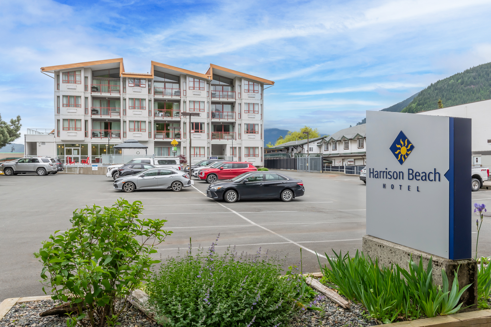 Outdoor & Underground Parking