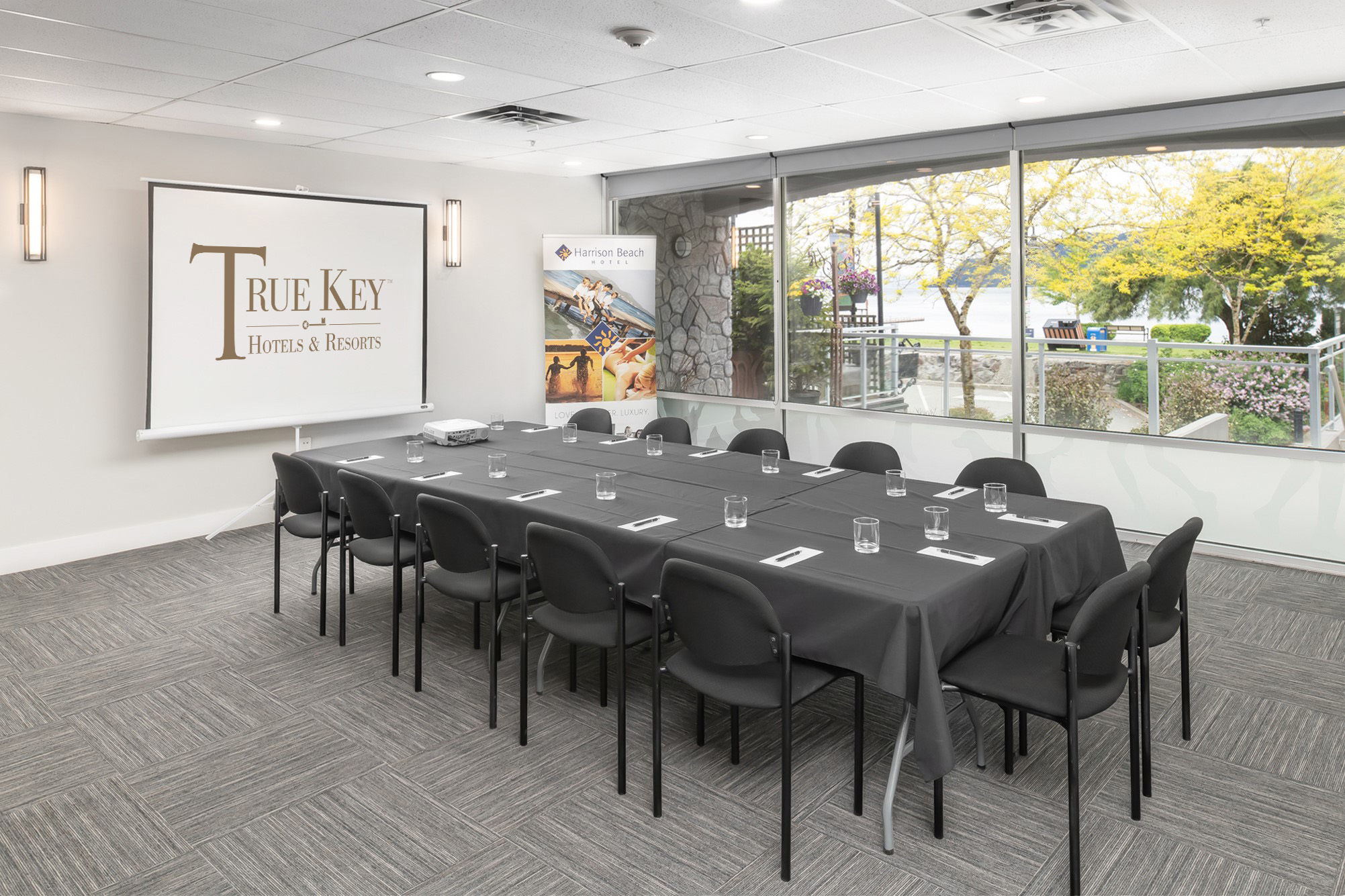 Flexible Onsite Meeting Space