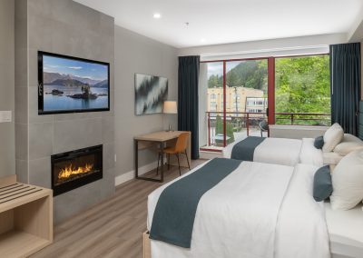 DELUXE DOUBLE QUEEN RENOVATED